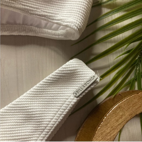 Billabong Australia Tanlines White Bikini Set - Picture 12 of 15
